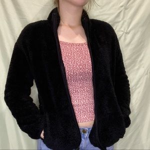 black sherpa zip up jacket from forever 21.